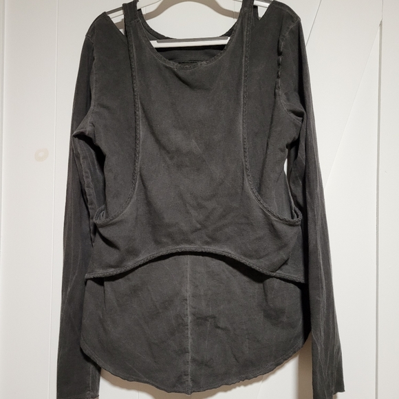 NWOT -Grey layered cutout long sleeve top XS - Picture 6 of 7